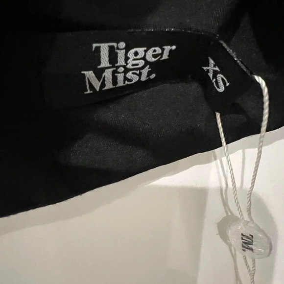 Tiger Mist Wolfie Top cropped tank NWT****** - Picture 3 of 7